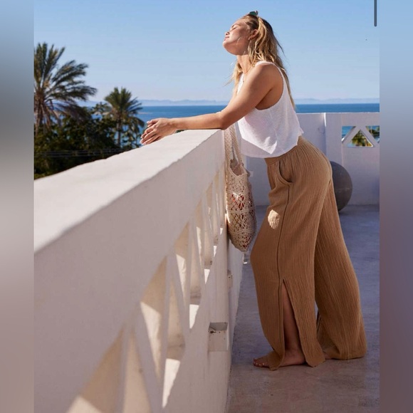 Aerie High Waisted Pool-To-Party Pant, Tan, Small - Picture 4 of 7